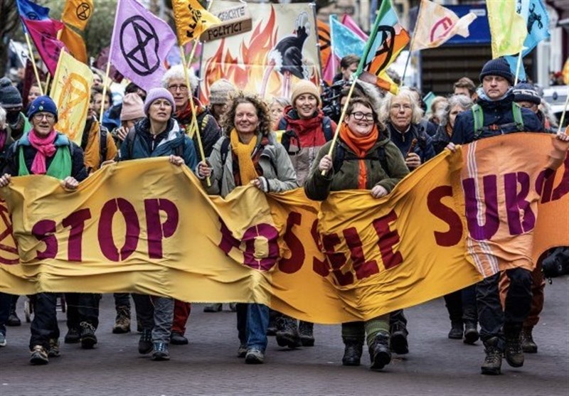 دستگیری هزاران نفر از فعالان محیط زیستی در لاهه/ اعتراضات کشاورزان به هلند هم رسید