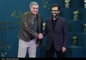 حواشی روز چهارم فیلم فجر|بحث درباره «معین» و «فیلمفارسی» بالا گرفت/ آن مرد با کلاه نمدی آمد!