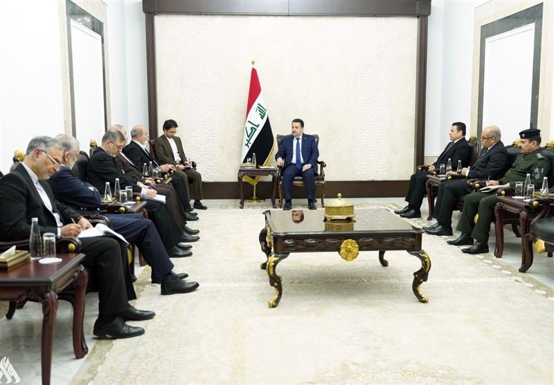 أمین المجلس الأعلى للأمن القومی الإیرانی یلتقی رئیس الوزراء العراقی والأعرجی
