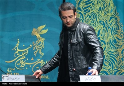 امیرحسین آرمان، بازیگر بهشت تبهکاران در نشست خبری پنجمین روز چهل و دومین جشنواره فیلم فجر