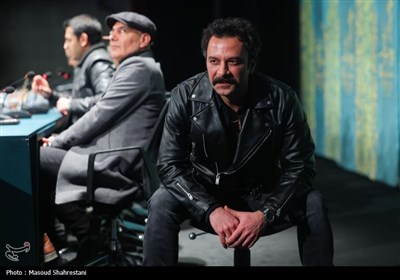 حسام منظور در نشست خبری بهشت تبهکاران در پنجمین روز چهل و دومین جشنواره فیلم فجر