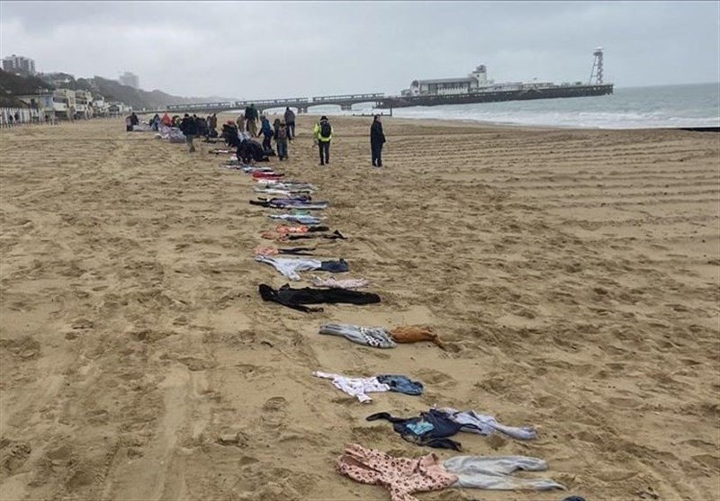 Bournemouth Beach Memorializes 11,500 Palestinian Children Killed in Israeli Strikes