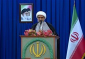 انتقاد امام جمعه بوشهر از حرمت‌شکنی و هنجارشکنی در نوروز