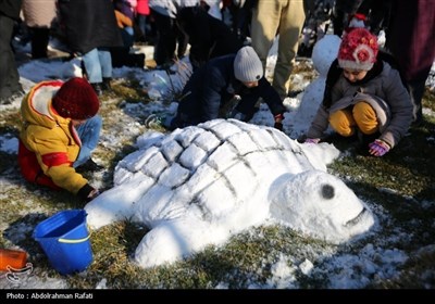 Фестиваль снеговиков в городе Хамадан