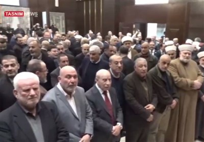 تجمع اسلامی ومسیحی فی السفارة الایرانیة فی بیروت لإحیاء الذکرى الـ 45 لانتصار الثورة الاسلامیة فی إیران