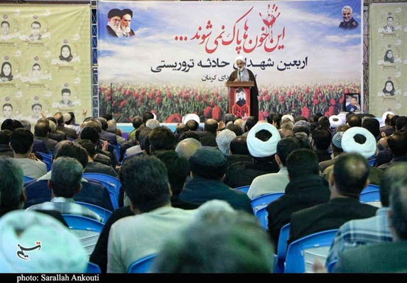 اربعین شهدای انفجار تروریستی گلزار شهدای کرمان برگزار شد + تصاویر