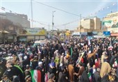 خروش مردم قم در راهپیمایی 22 بهمن/ حضور باشکوه مردم شهر خون و قیام در جشن 45 سالگی انقلاب + فیلم