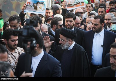 حضور رئیس جمهور در راهپیمایی 22 بهمن