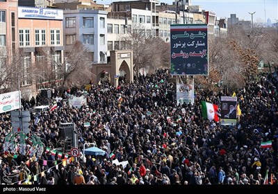 راهپیمایی 22 بهمن در تبریز