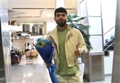 Esteghlal New Signing Masharipov Arrives in Tehran