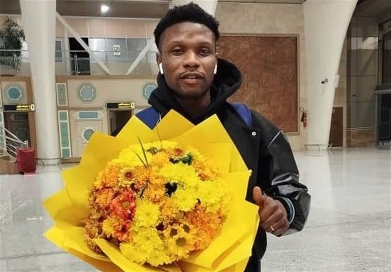 Sepahan Completes Signing of Issah Abass