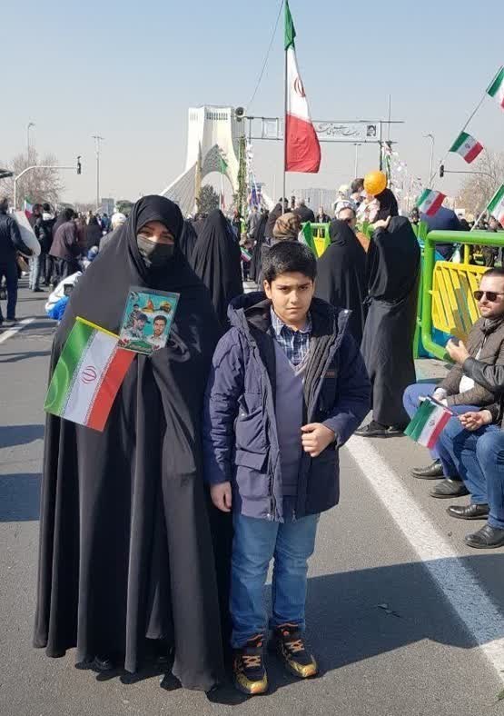 دهه فجر انقلاب اسلامی , راهپیمایی 22 بهمن , خانواده شهدا , 