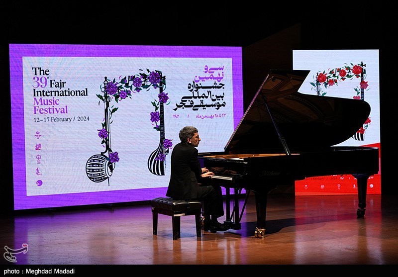 Renowned Pianist Emphasizes Significance of Academic Education in Music