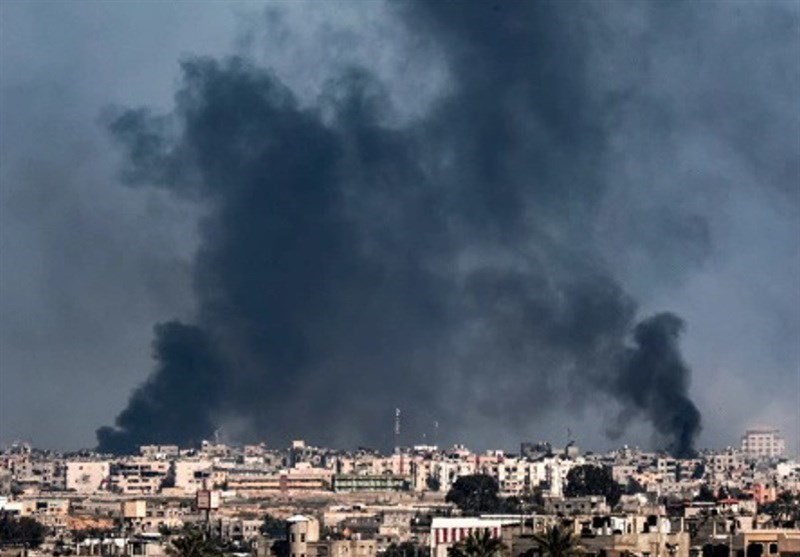 Gaza Residents Flee As Israeli Bombardment Escalates