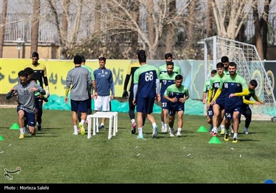 تمرین تیم فوتبال سپاهان ایران قبل از دیدار با تیم الهلال عربستان