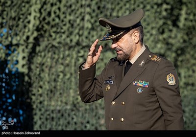 حضور امیر محمدرضا آشتیانی وزیر دفاع و پشتیبانی نیروهای مسلح در مراسم رونمایی از سامانه های پدافندی آرمان و آذرخش