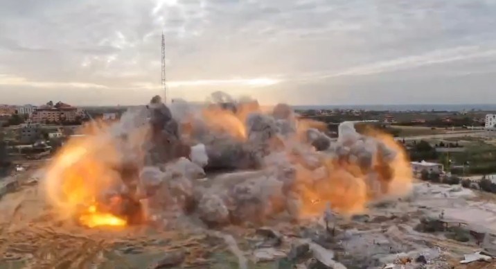 Ужасающий отчет о военных преступлениях сионистов против университетов Газы/ Уничтожение научных сокровищ до убийства учёных и профессоров