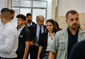 هاآرتص: نتانیاهو روزهای سختی را در دادگاه سپری می‌کند
