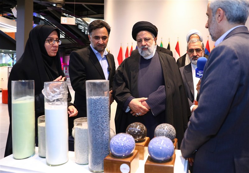 بازدید رئیسی از خانه نوآوری و فناوری ایران (iHiT) در نمایشگاه بین‌المللی تهران
