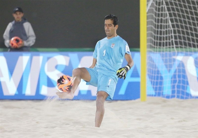 Iran Beach Soccer Goalkeeper Behzadpour Named Player of Match