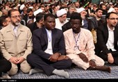 Int’l Quran Competition Participants Meet with Ayatollah Khamenei
