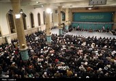 Int’l Quran Competition Participants Meet with Ayatollah Khamenei