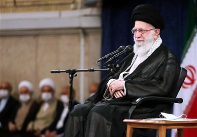 الإمام الخامنئی: العالم الإسلامی سیشهد زوال الغدة السرطانیة الصهیونیة