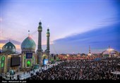 قرائت جمعی زیارت امام زمان(عج) در مسجد جمکران برگزار شد