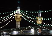 Pilgrims Celebrate Birthday of Imam Mahdi (AS) in Mashhad