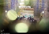 Pilgrims Celebrate Birthday of Imam Mahdi (AS) in Mashhad