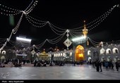 Pilgrims Celebrate Birthday of Imam Mahdi (AS) in Mashhad