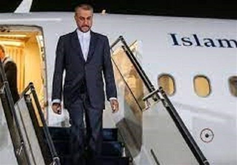 وزیر الخارجیة الإیرانی یصل إلى عشق آباد