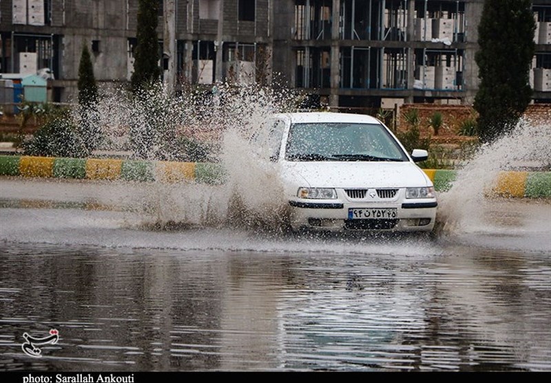 آبگرفتگی خیابان‌های سنندج پس از بارش باران + فیلم