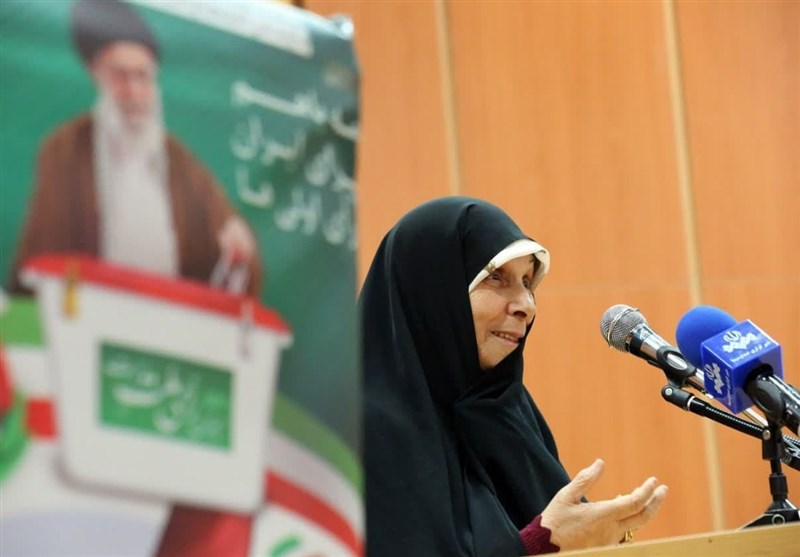 دعوت انتخاباتی مادر شهیدان خالقی‌پور از مردم ایران/‌ هیچ‌گاه حضور در انتخابات را فراموش نکنید