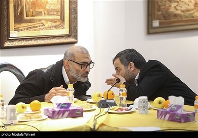 دیدار استاندار تهران با جمعی از هنرمندان