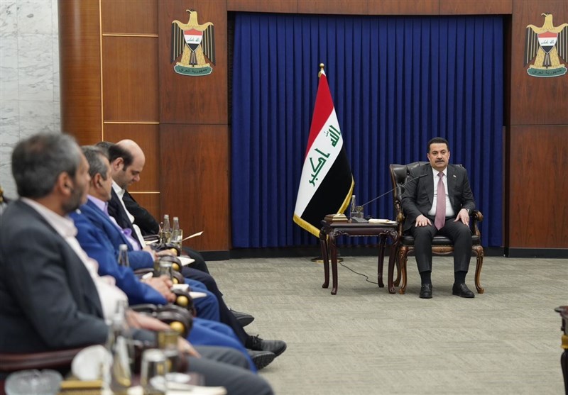 دیدار پژوهشگران،مدیران مراکز مطالعاتی و نخبگان ایرانی با نخست وزیر عراق