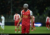 دیدار فوتبال تیم های ذوب آهن اصفهان و پرسپولیس تهران