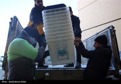 آماده سازی صندوق های اخذ رای در همدان 