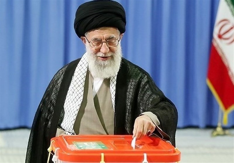 رهبر انقلاب اسلامی تا دقایقی دیگر رأی خود را به صندوق خواهند انداخت