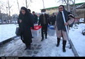 انتقال صندوقها و تعرفه های رای به محل شعب اخذ رای-همدان
