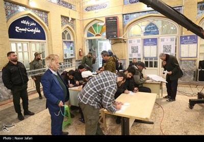 انتخابات 1402 در مسجد لرزاده