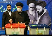 الانتخابات البرلمانية الإيرانية في حسينية جماران