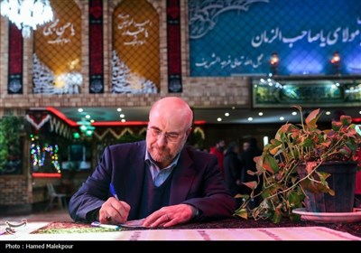 رئيس البرلمان الإيراني يقترع في الانتخابات