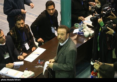 حضور محمود واعظی در حسینیه جماران پای صندوق رای