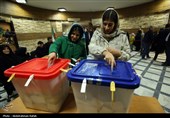 استقبال گرم زنجانی‌ها از صندوق‌های رأی در ساعات پایانی شب + فیلم