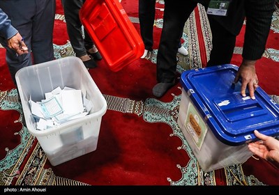 شمارش آرا انتخابات در شعب اخذ رأی تهران- عکس خبری تسنیم