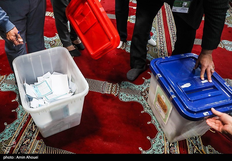 شمارش آرا انتخابات در شعب اخذ رأی تهران- عکس خبری تسنیم