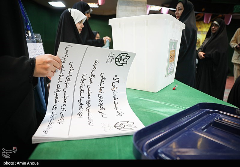 شمارش آرا انتخابات در شعب اخذ رأی تهران- عکس خبری تسنیم