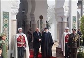 استقبال از رئیسی در کاخ ریاست جمهوری الجزایر