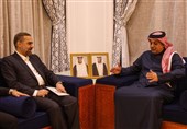 وزیرا دفاع إیران وقطر یلتقیان فی الدوحة